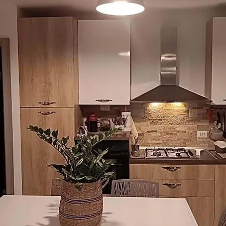 A Ca; Gialla Hotel Villanova d'Albenga